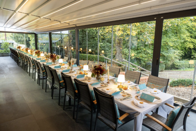 Terrace overlooking the Siilent POOL
