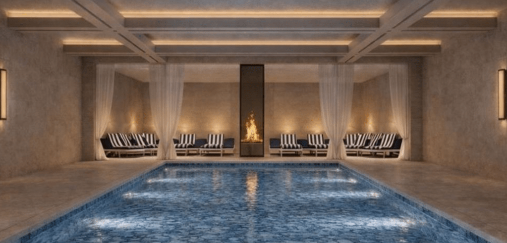Swimming pool